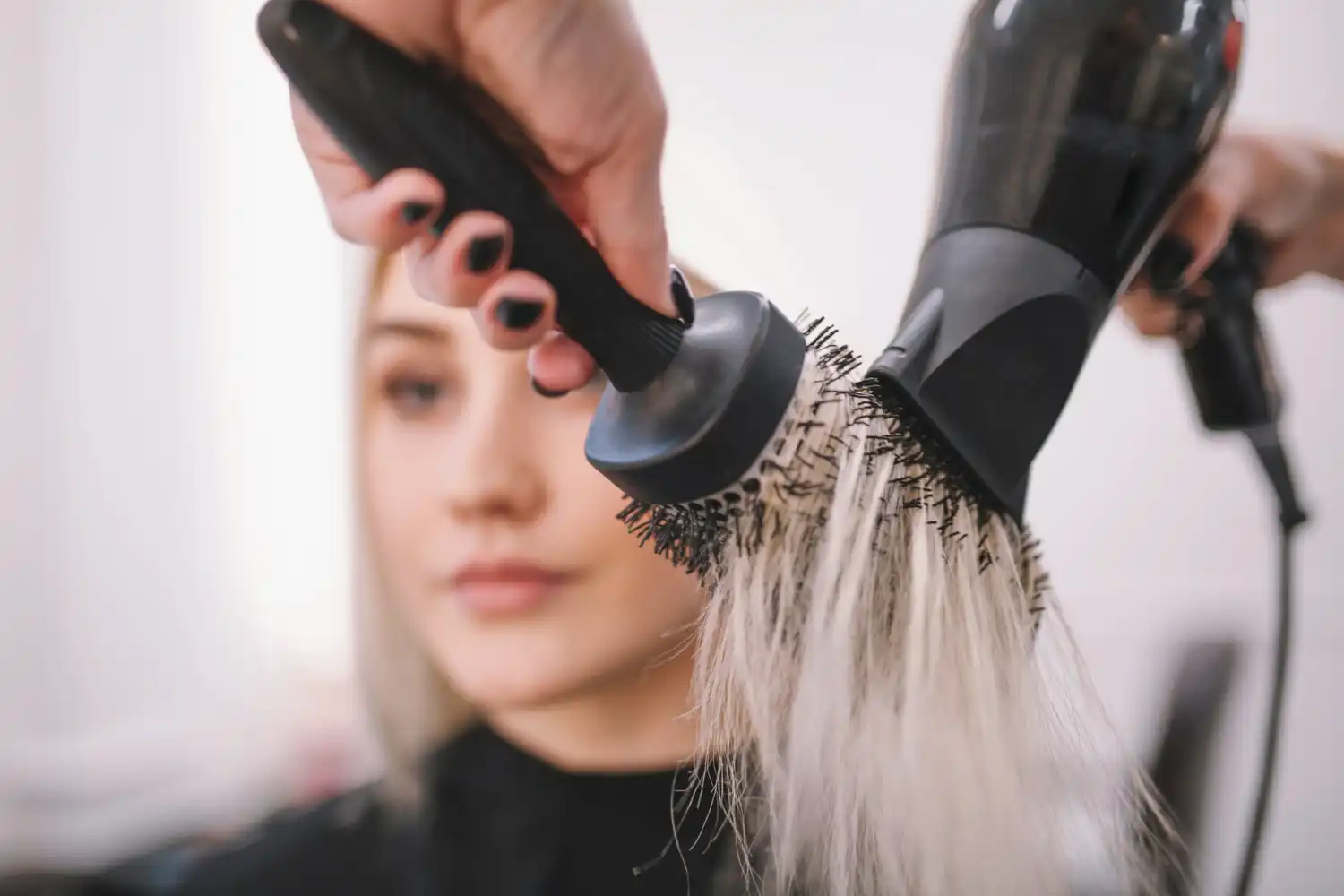 secando el pelo